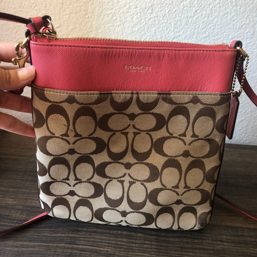🌟 Coach Crossbody Purse 🌟